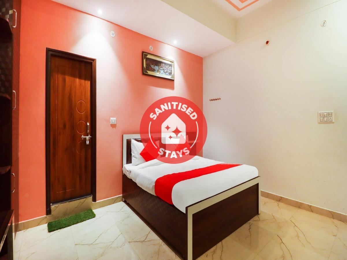 Oyo Lck1233 Rivaaj Palace Lucknow Ngoại thất bức ảnh