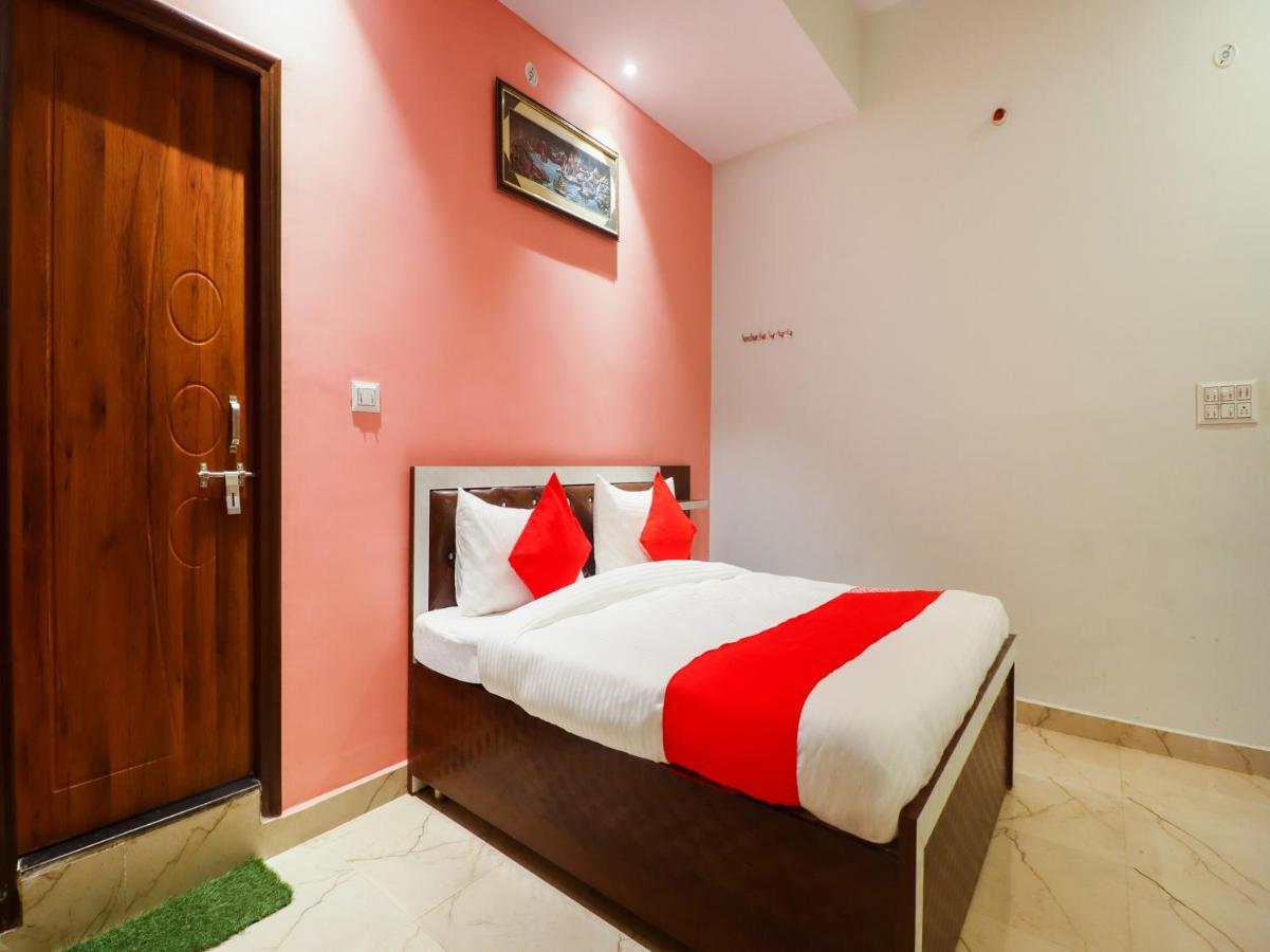 Oyo Lck1233 Rivaaj Palace Lucknow Ngoại thất bức ảnh